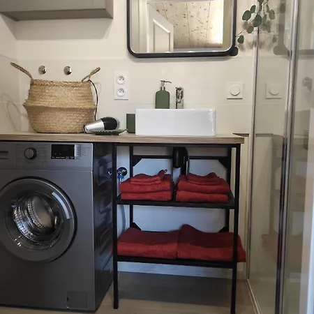 Campagne Et Jacuzzi ... C'est Cosy Le Bumble Bee ! * Panossas