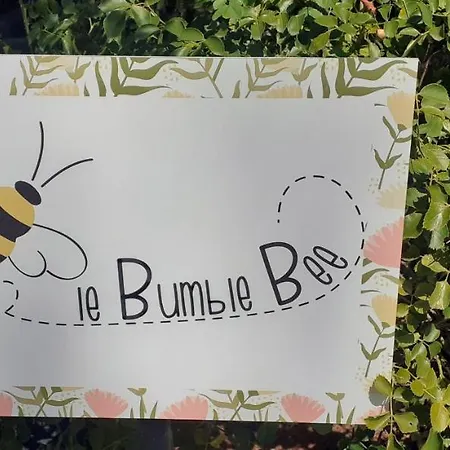 Campagne Et Jacuzzi ... C'est Cosy Le Bumble Bee ! * Panossas